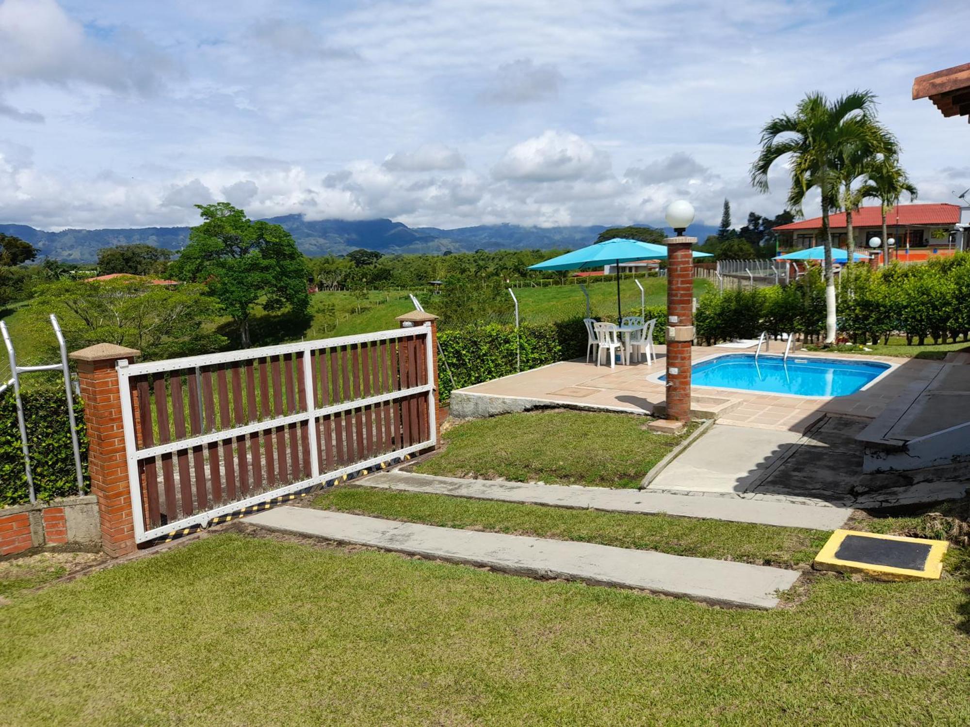 Finca La Bilbaina # 4 Villa Pueblo Tapao Oda fotoğraf